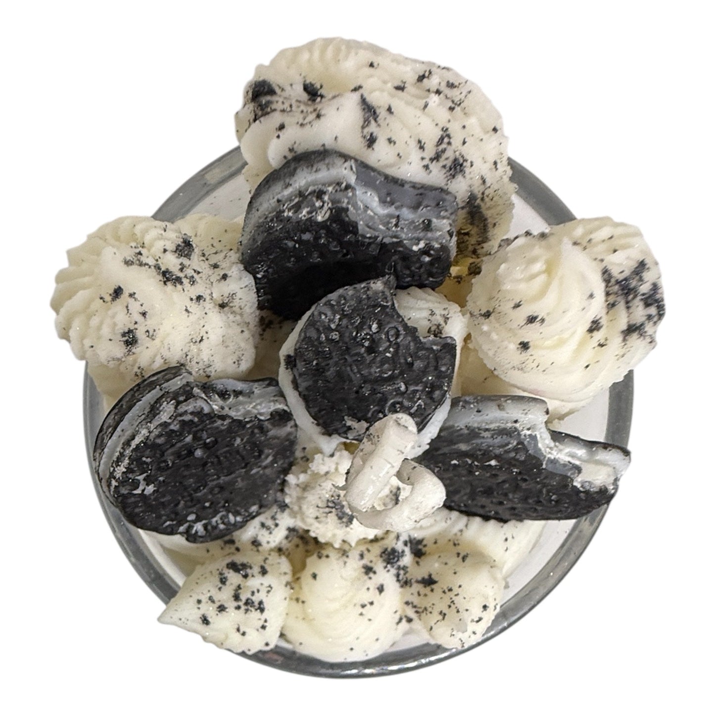 Cookies N Cream Dream candle with realistic wax Oreo molds and creamy swirl design.